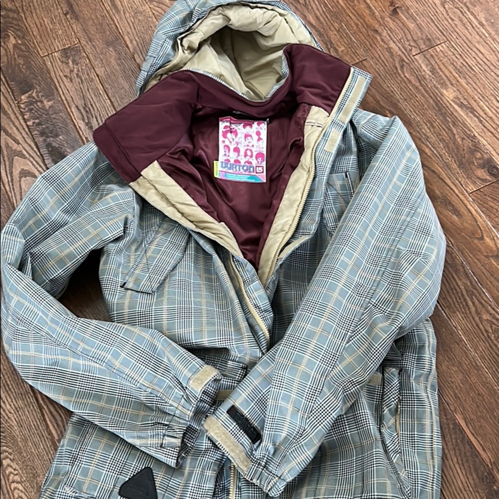 Burton Snowboarding/skiing winter jacket